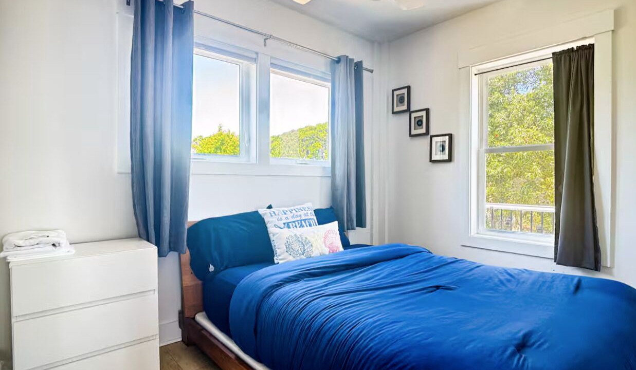 Photo of Bedroom in Point Lookout