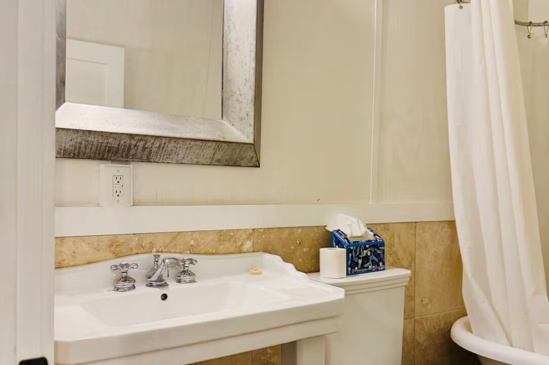 Photo of Bathroom in Point Lookout