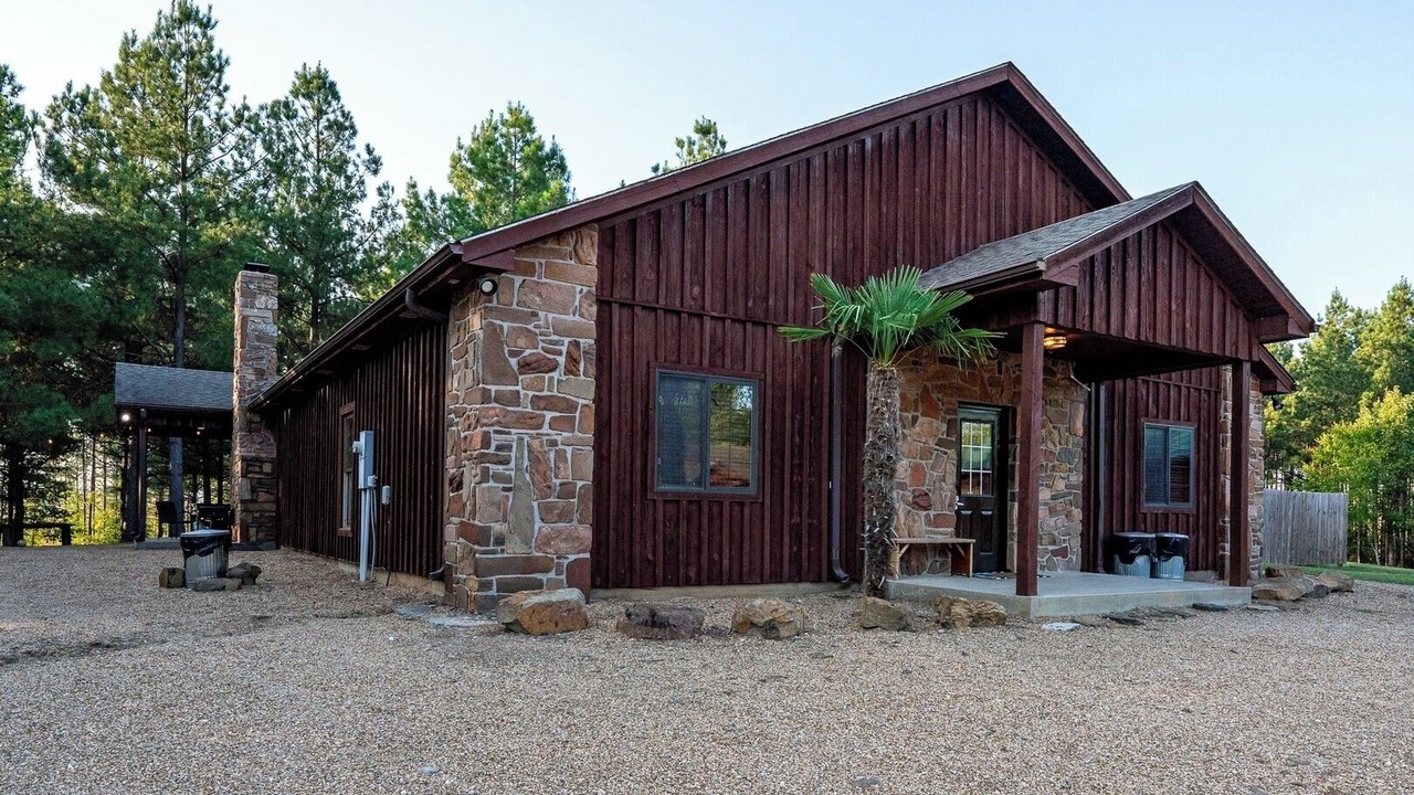 Photo of Outdoor in Amity