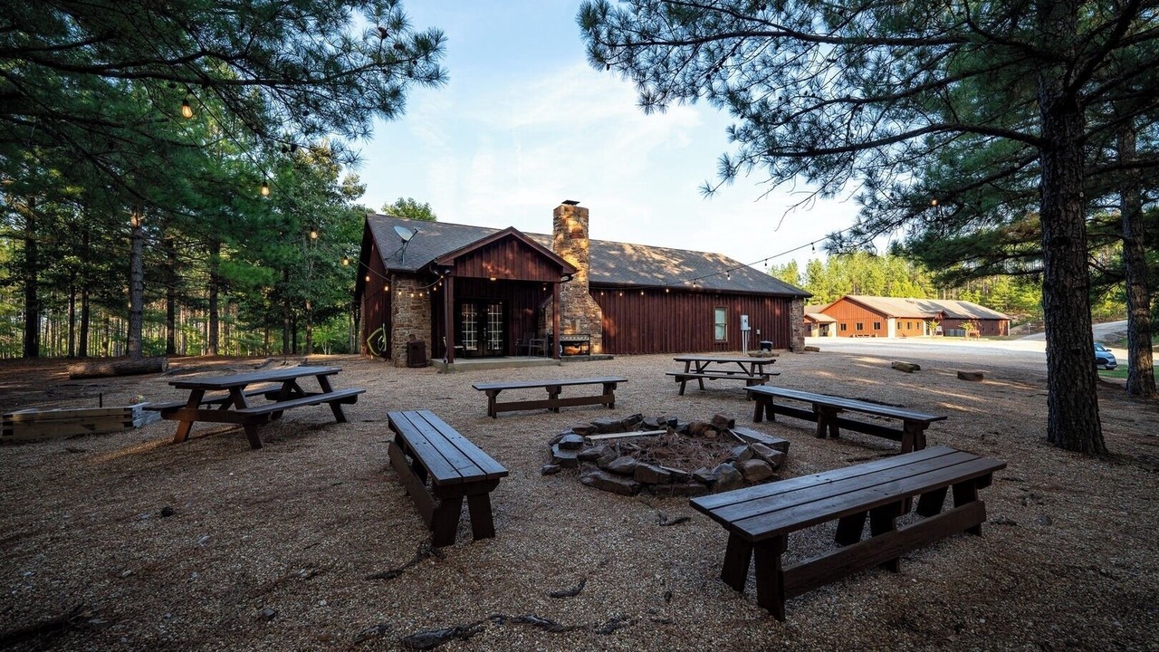 Photo of Outdoor in Amity