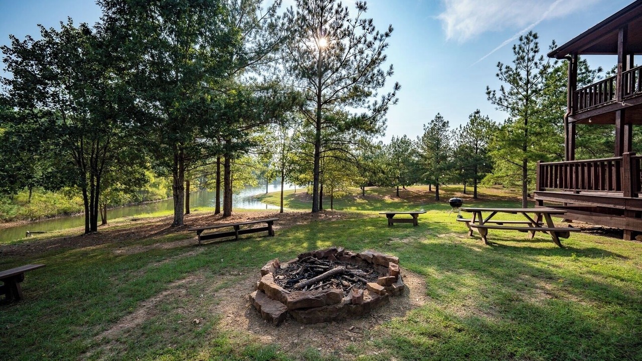 Photo of Outdoor in Amity