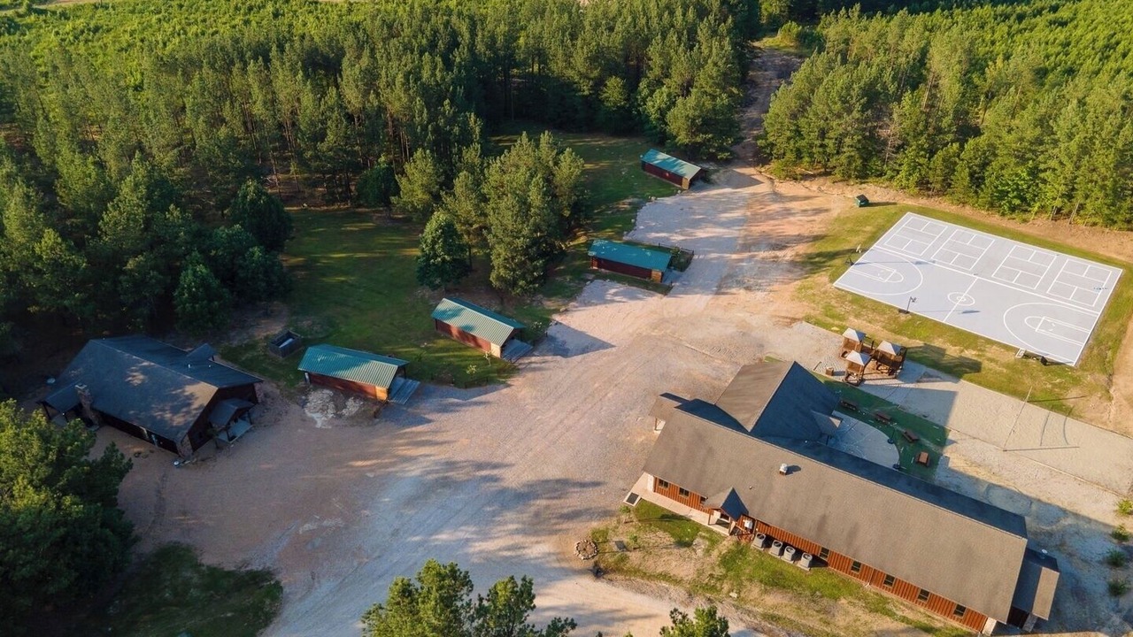 Photo of Outdoor in Amity