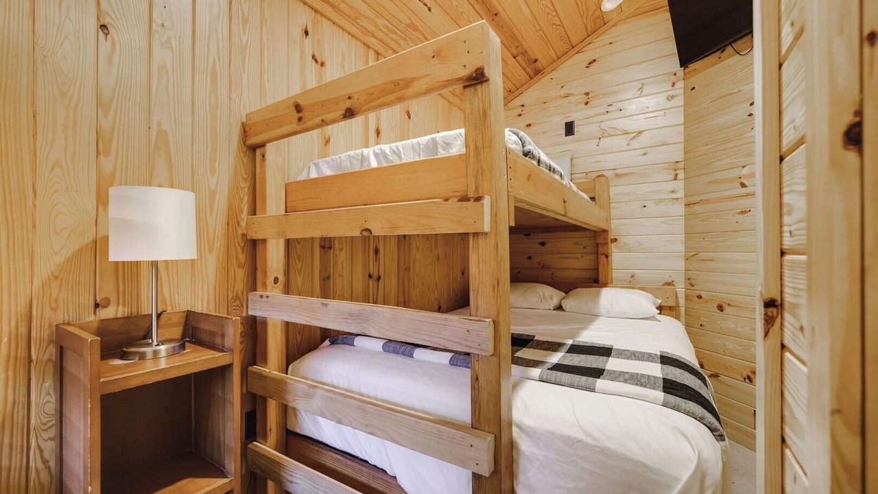 Photo of Bedroom in Amity