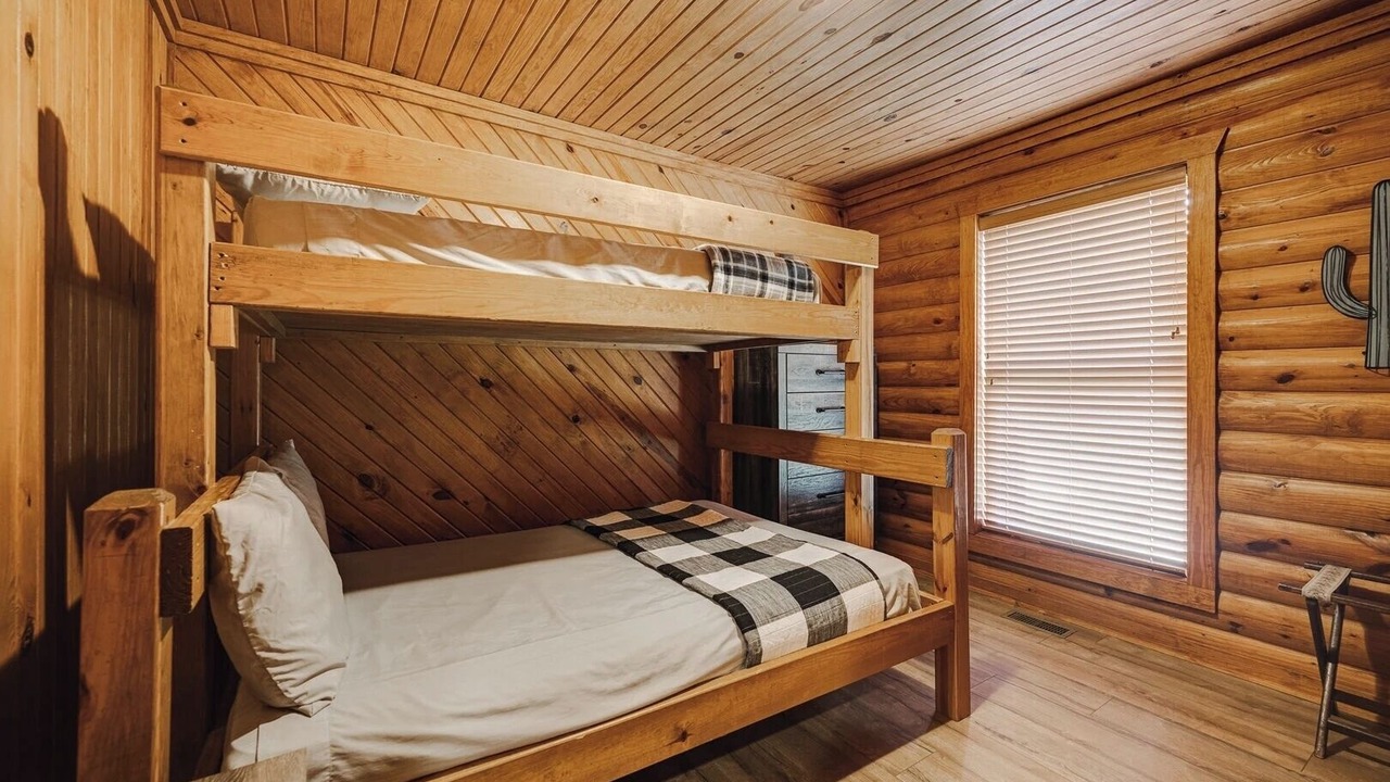 Photo of Bedroom in Amity