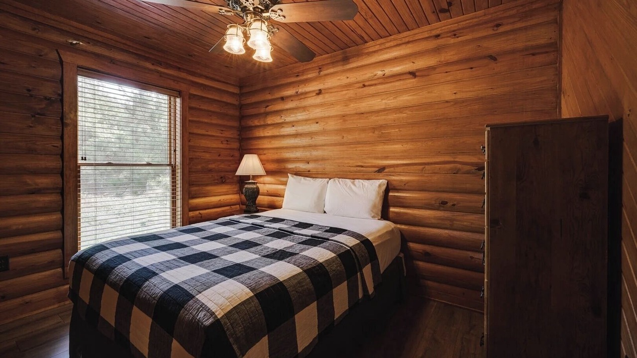 Photo of Bedroom in Amity