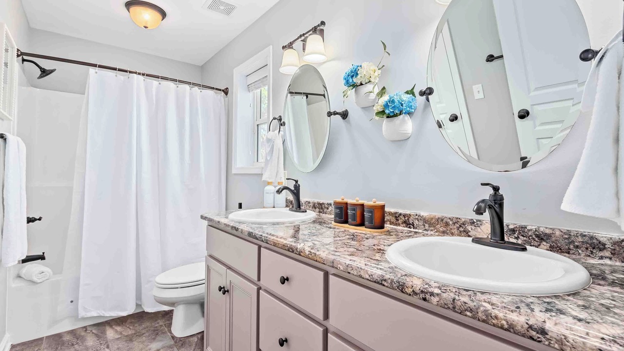 Photo of Bathroom in Enterprise