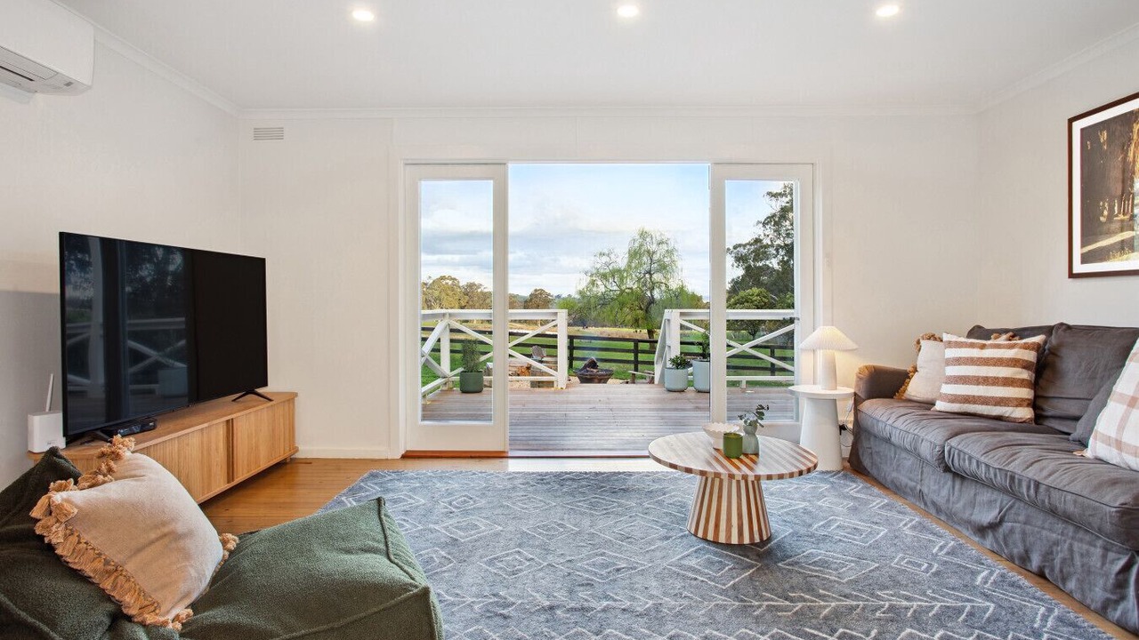 Photo of Livingroom in Merton