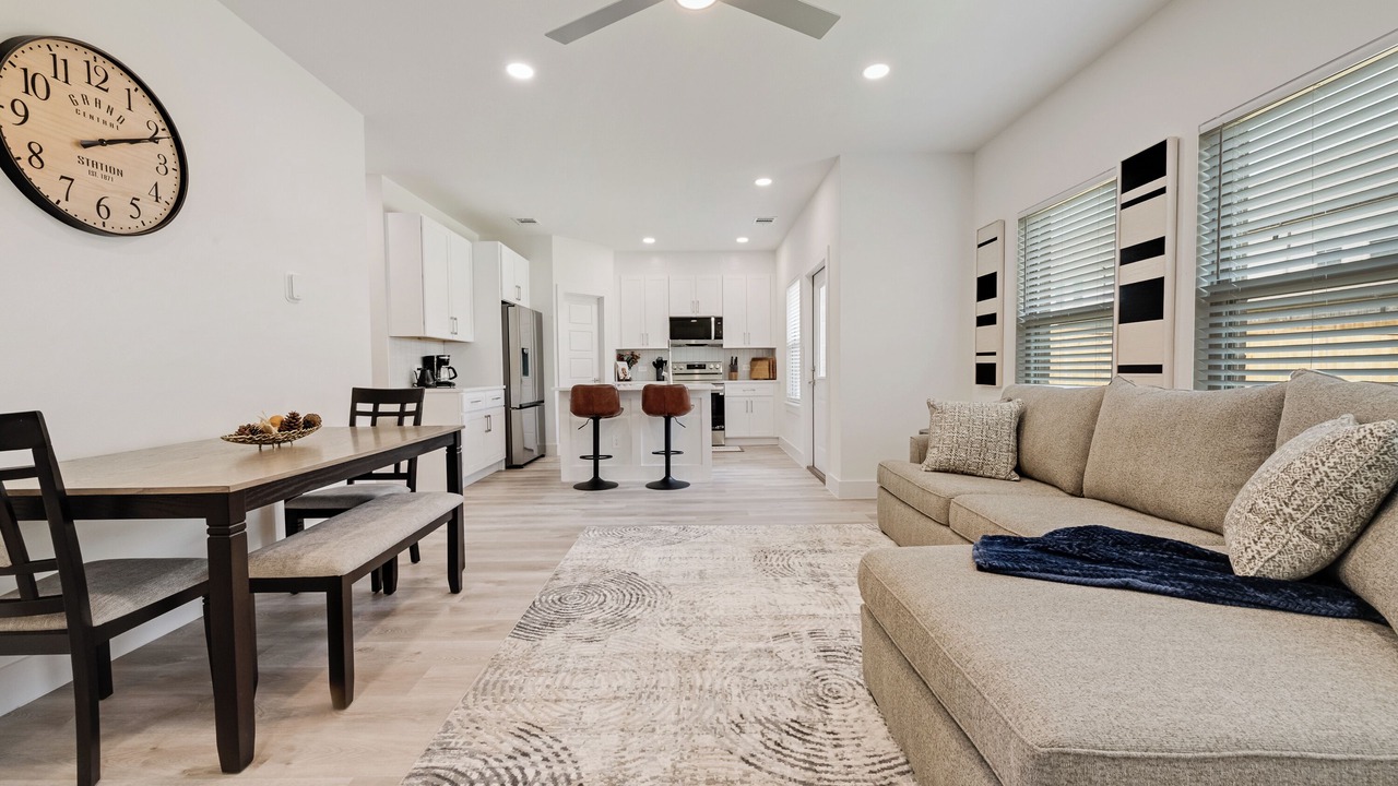Photo of Livingroom in Grand Prairie