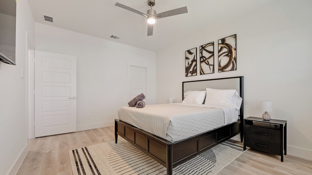 Photo of Bedroom in Grand Prairie