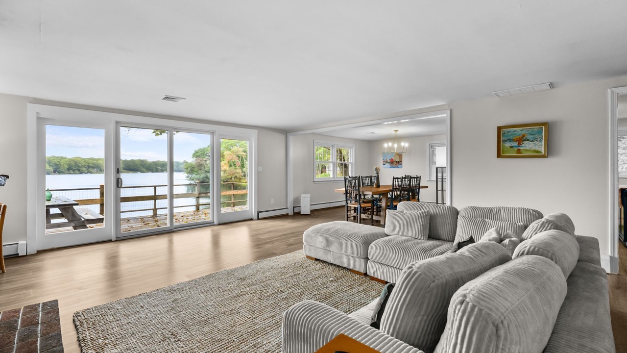 Photo of Bedroom in Centerville