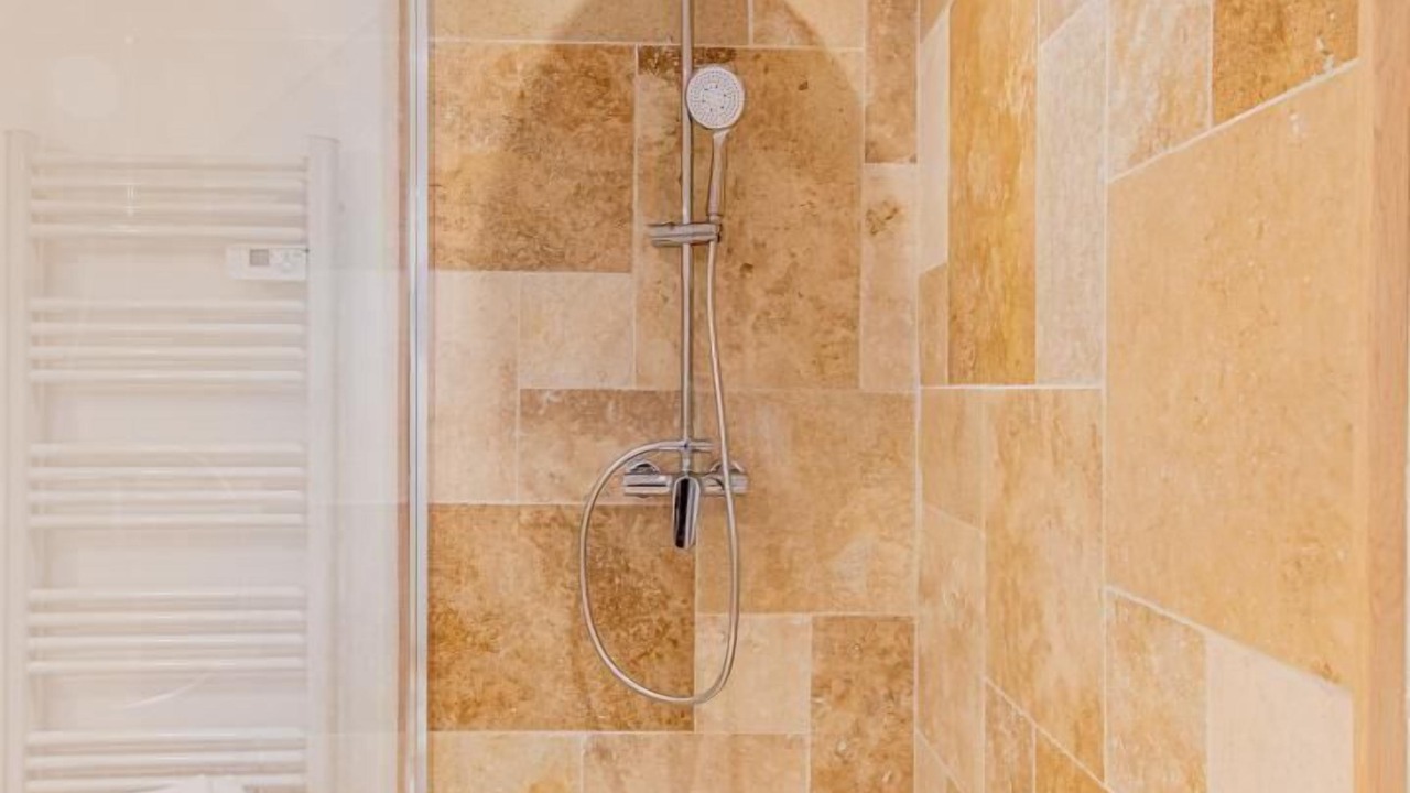 Photo of Bathroom in Couches