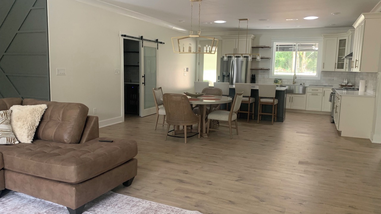 Photo of Livingroom in Knoxville