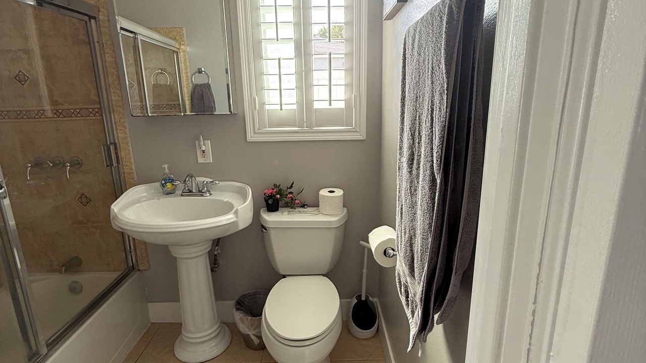 Photo of Bathroom in Hawthorne