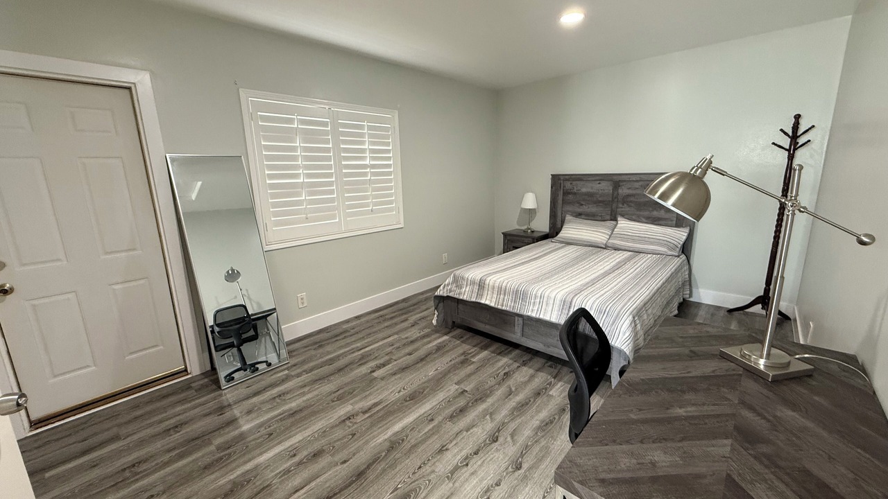Photo of Bedroom in Hawthorne