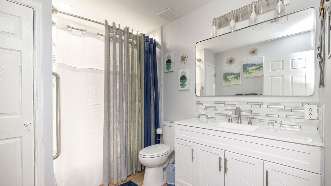 Photo of Bathroom in Highland Springs