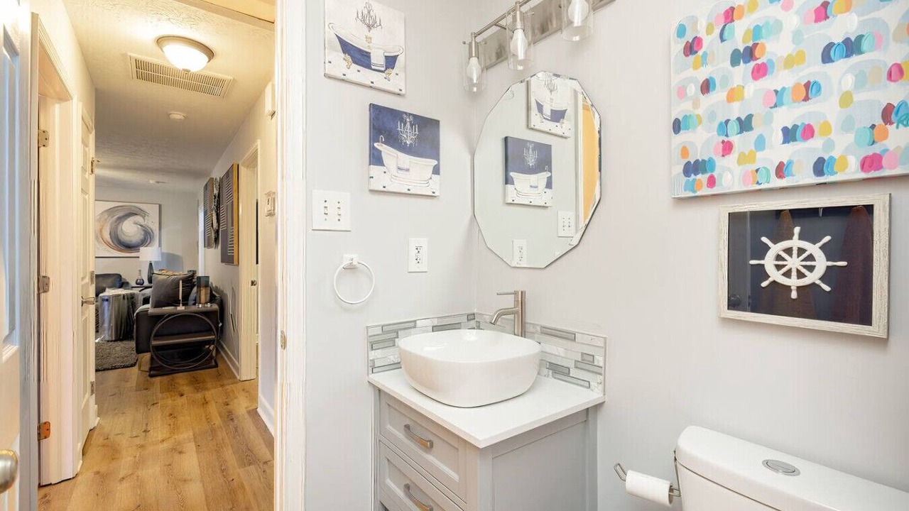 Photo of Bathroom in Highland Springs