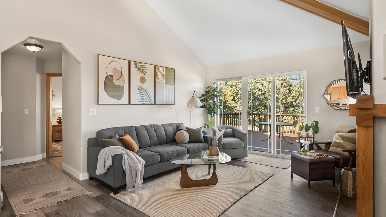 Photo of Livingroom in Redmond