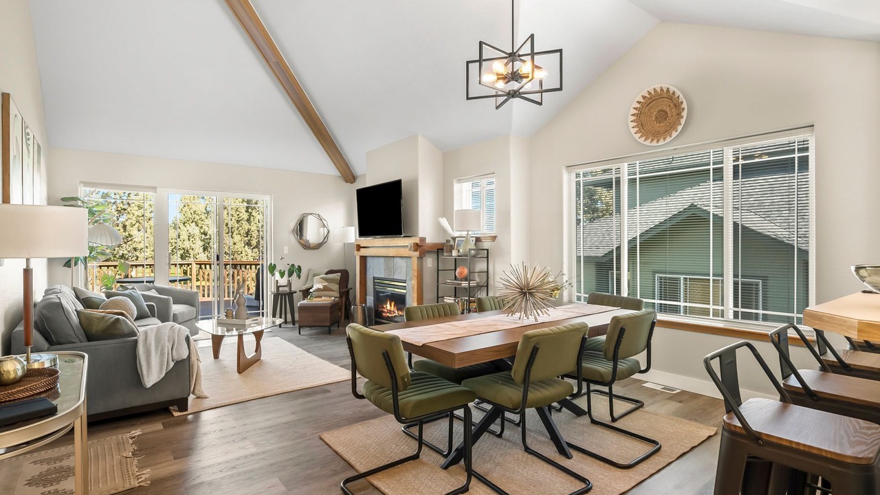 Photo of Livingroom in Redmond