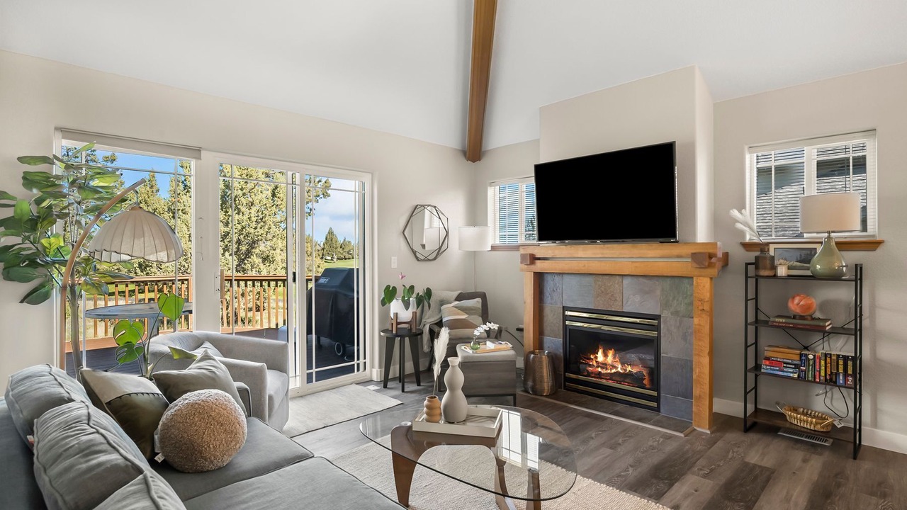 Photo of Livingroom in Redmond