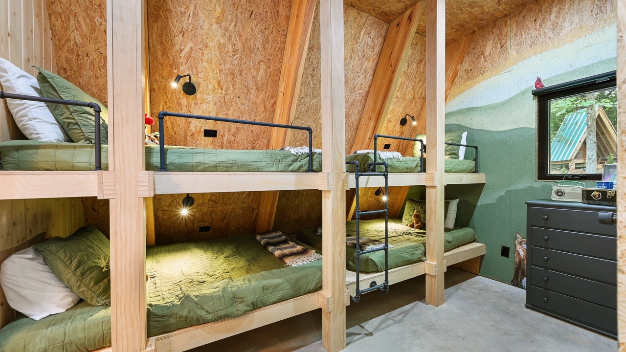 Photo of Bedroom in Valley Hill