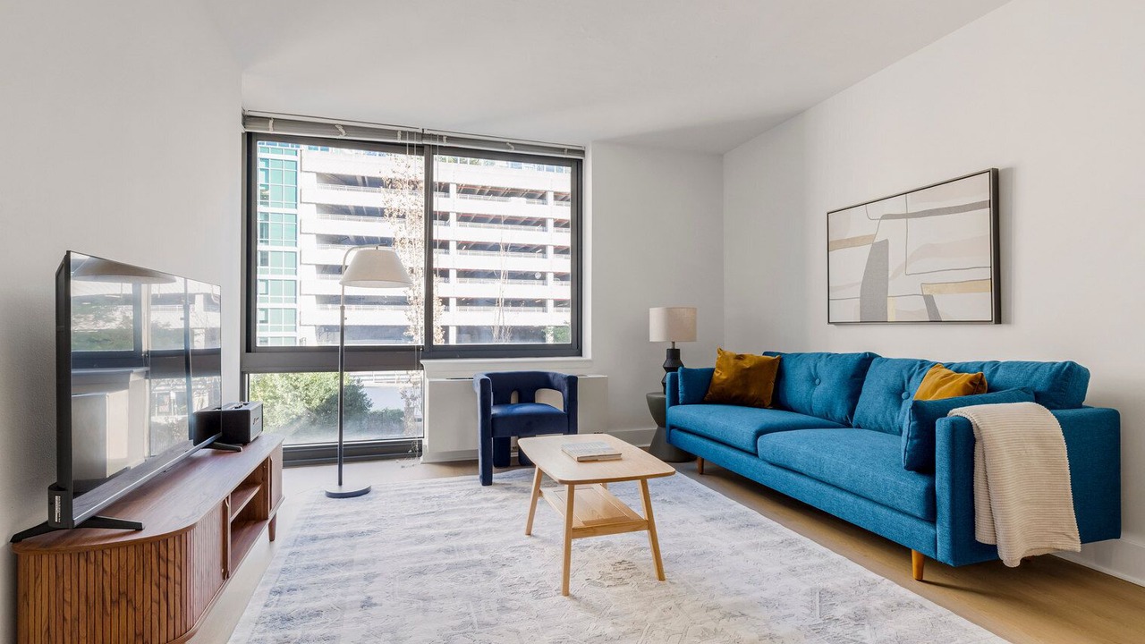 Photo of Livingroom in Hunters Point