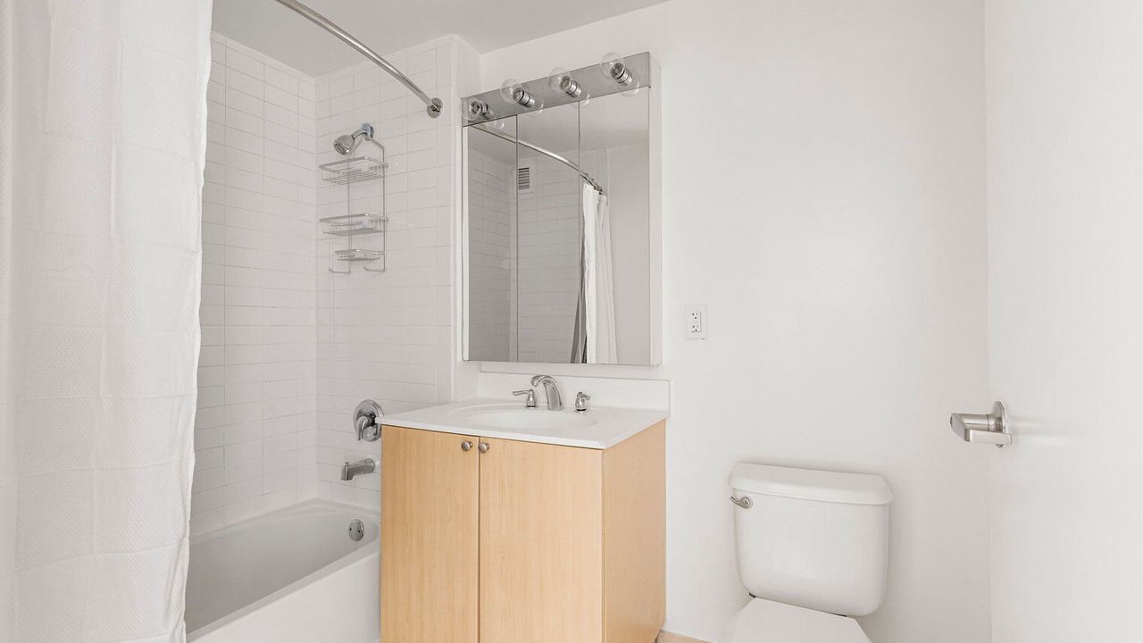 Photo of Bathroom in Hunters Point