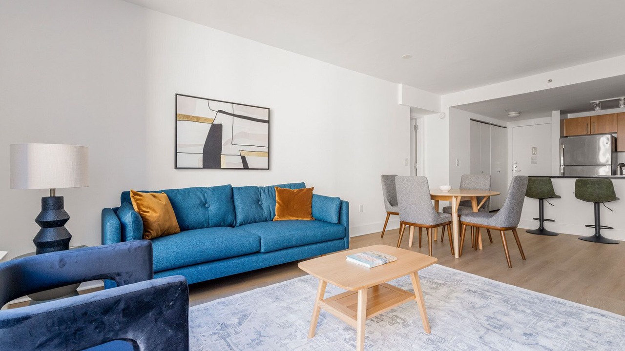 Photo of Livingroom in Hunters Point