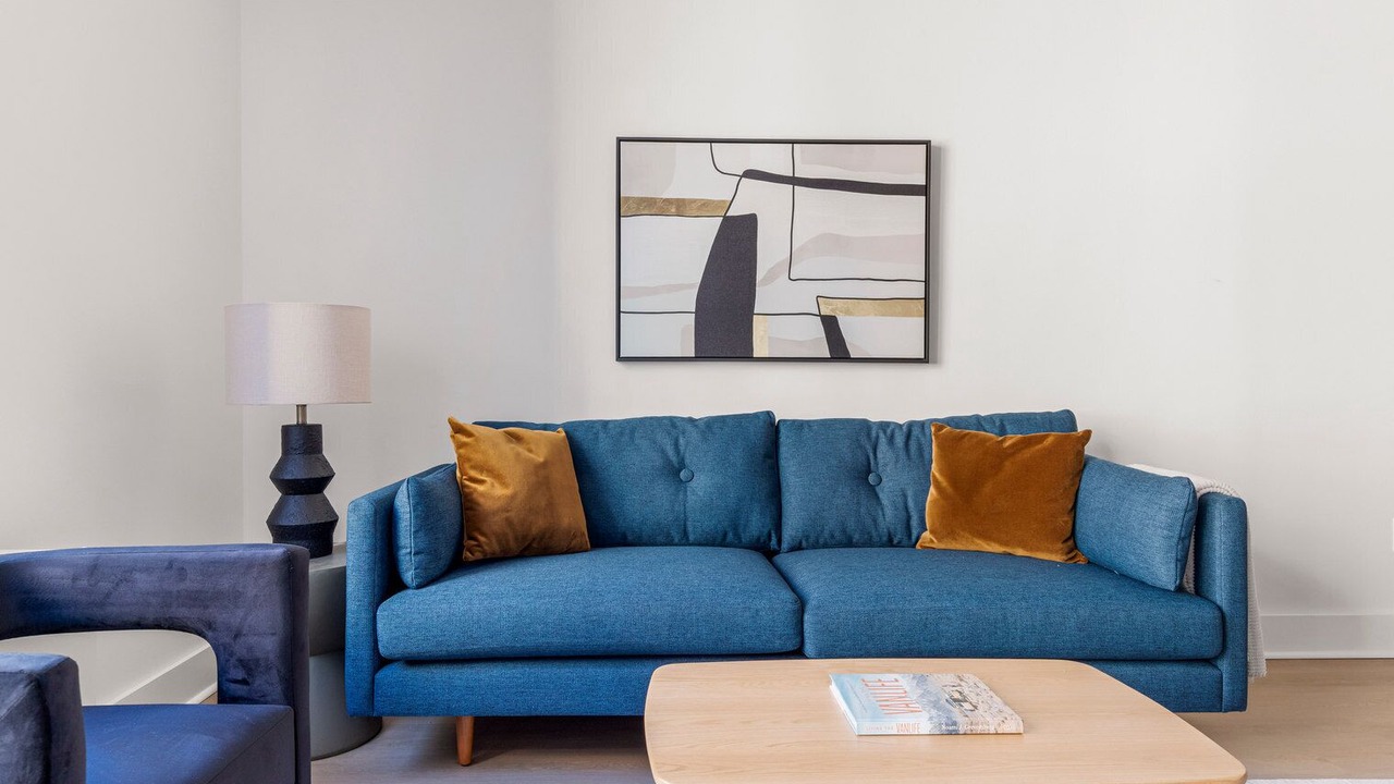 Photo of Livingroom in Hunters Point