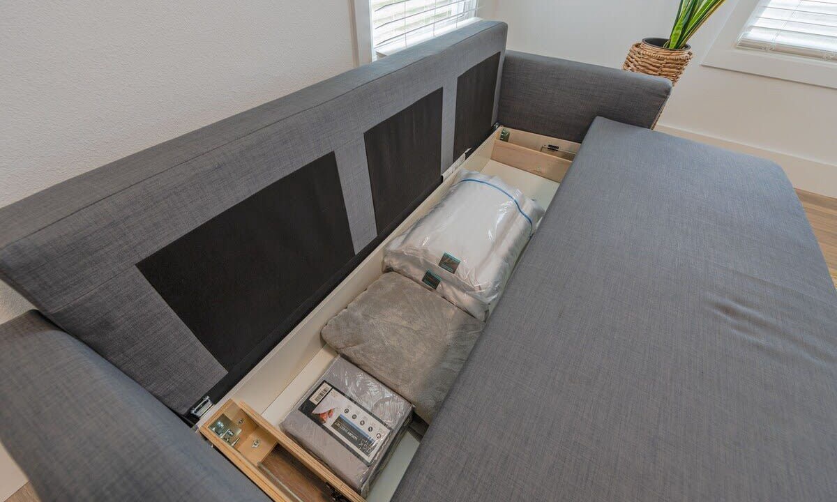 Photo of Bedroom in Coos Bay