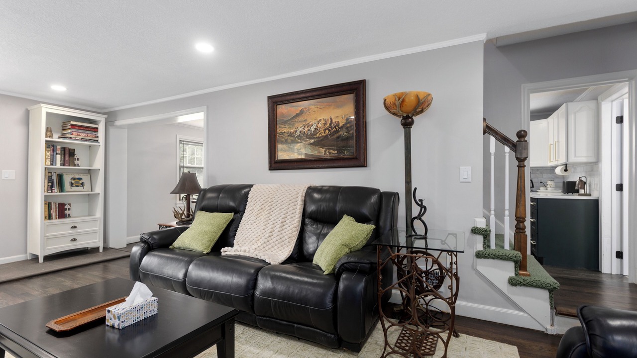 Photo of Livingroom in Merriam