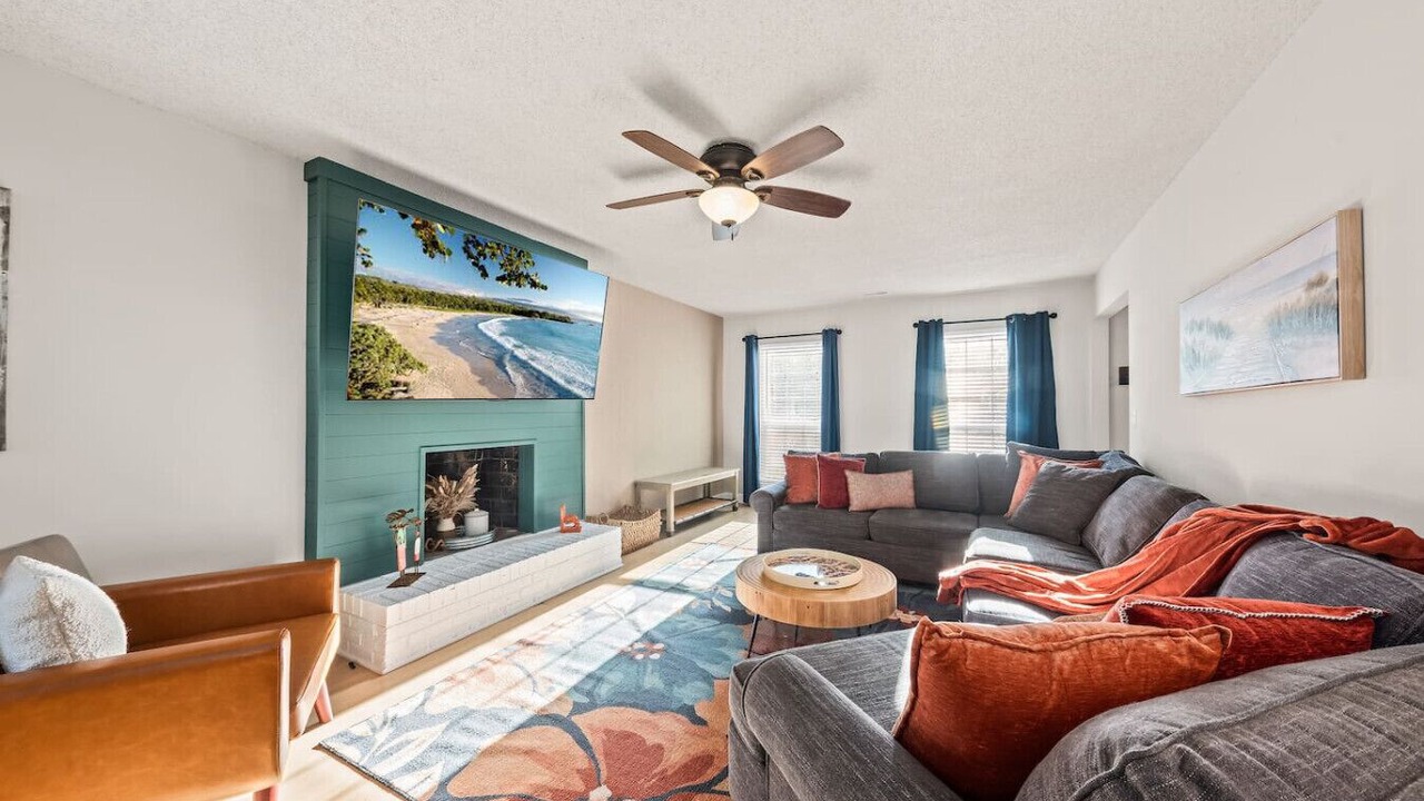 Photo of Livingroom in North Charleston