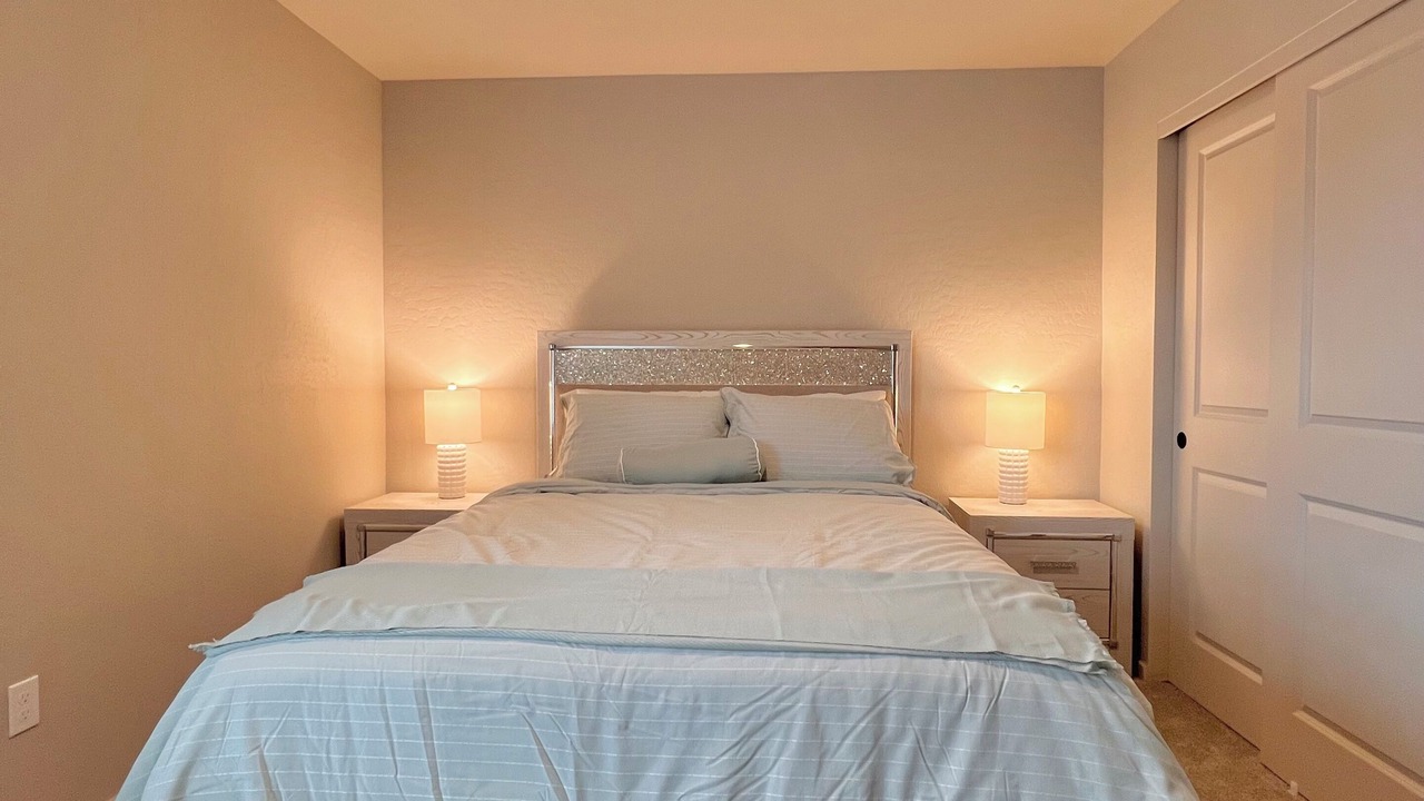 Photo of Bedroom in Roswell