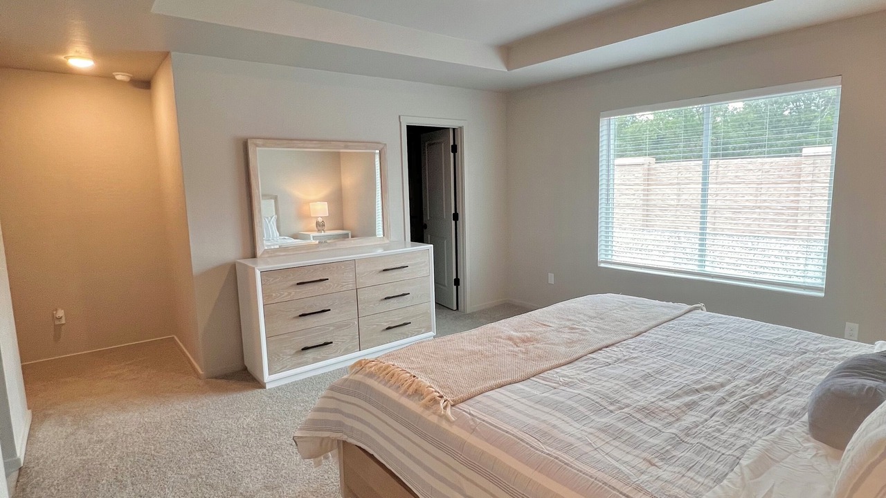 Photo of Bedroom in Roswell