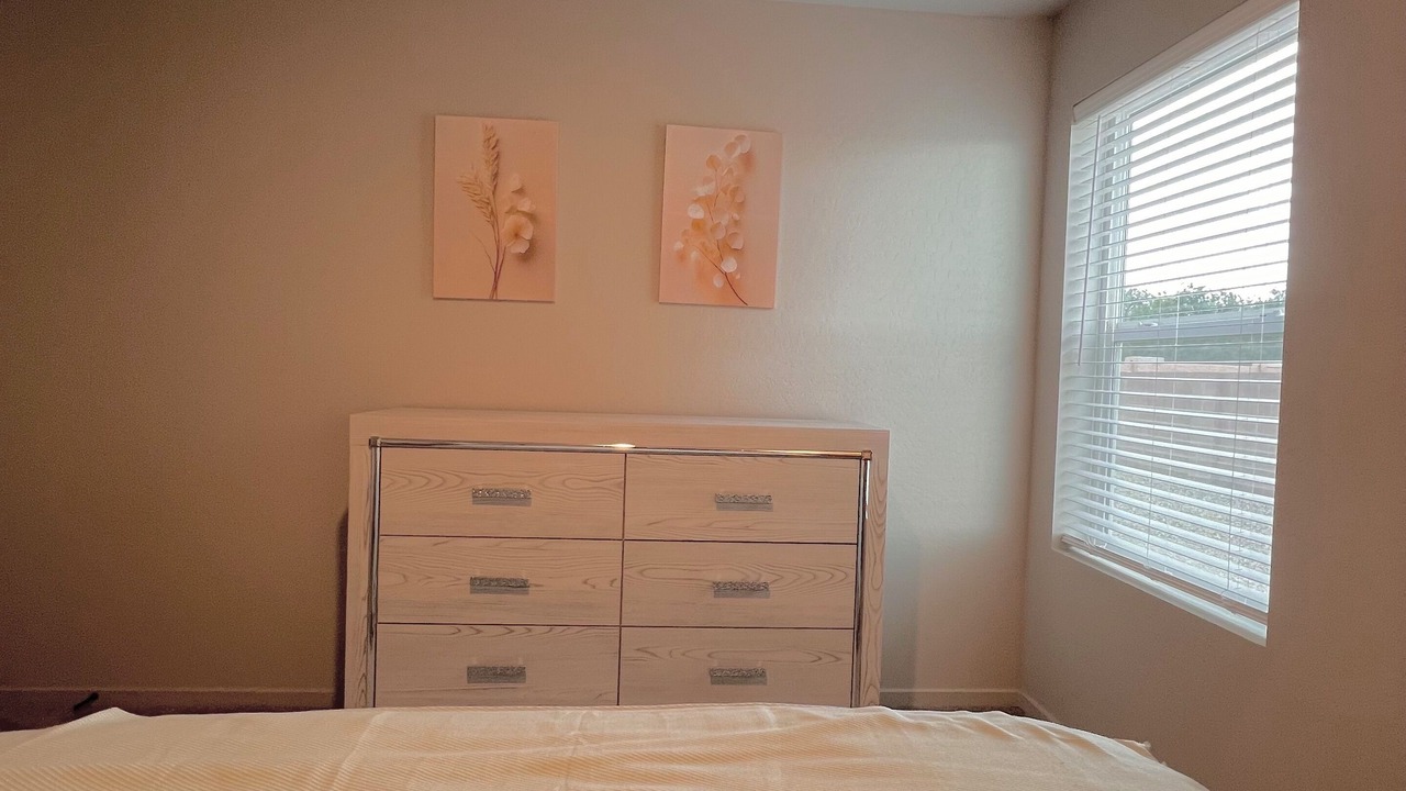 Photo of Bedroom in Roswell