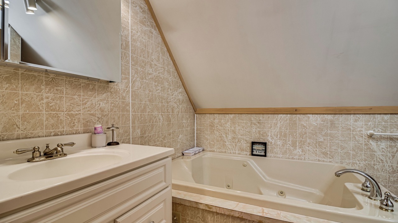 Photo of Bathroom in Strong