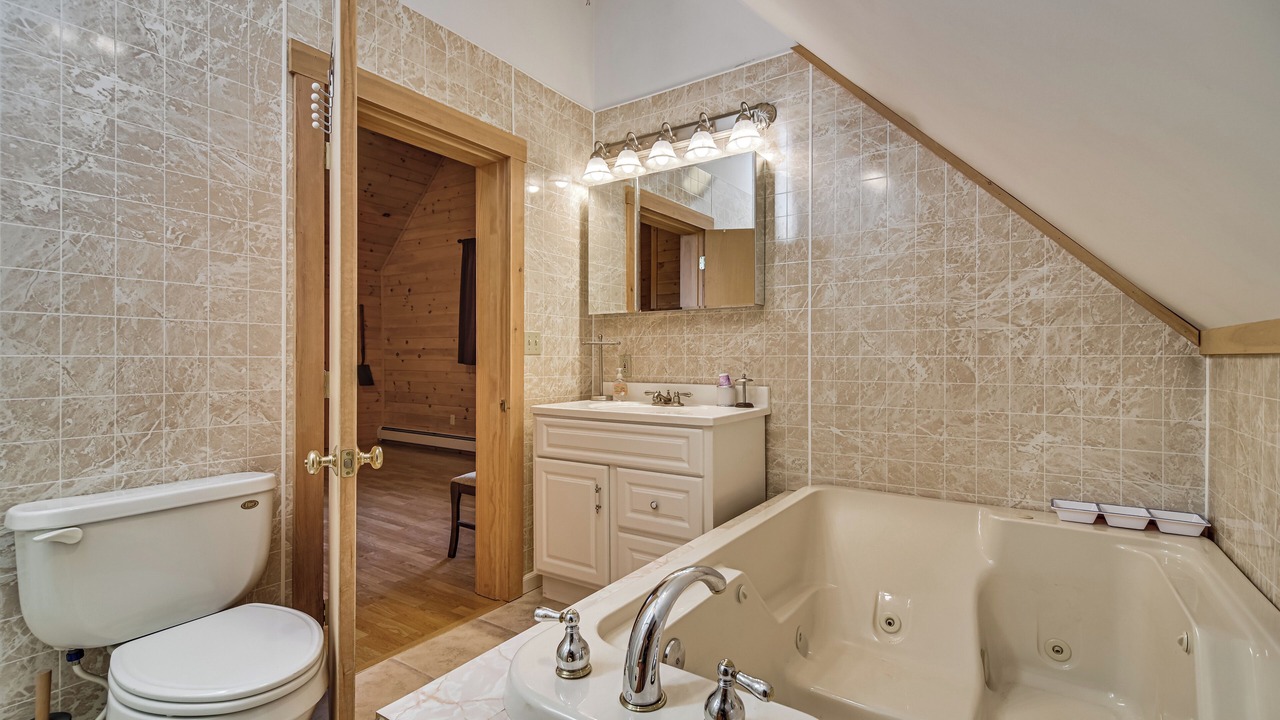 Photo of Bathroom in Strong