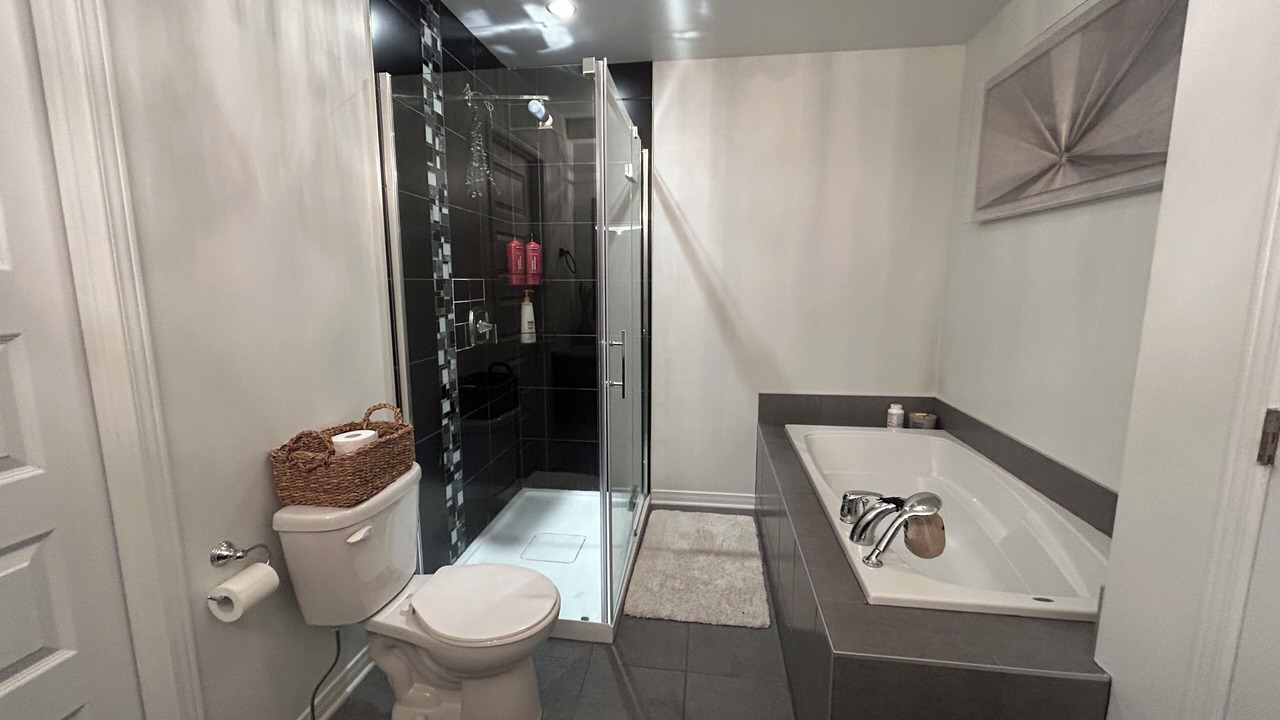 Photo of Bathroom in Communaute-Urbaine-de-l'Outaouais