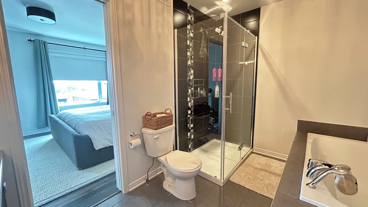 Photo of Bathroom in Communaute-Urbaine-de-l'Outaouais