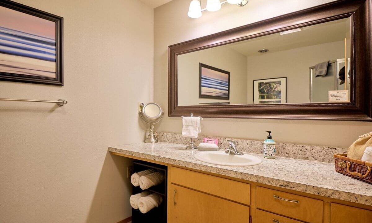 Photo of Bathroom in Peshastin