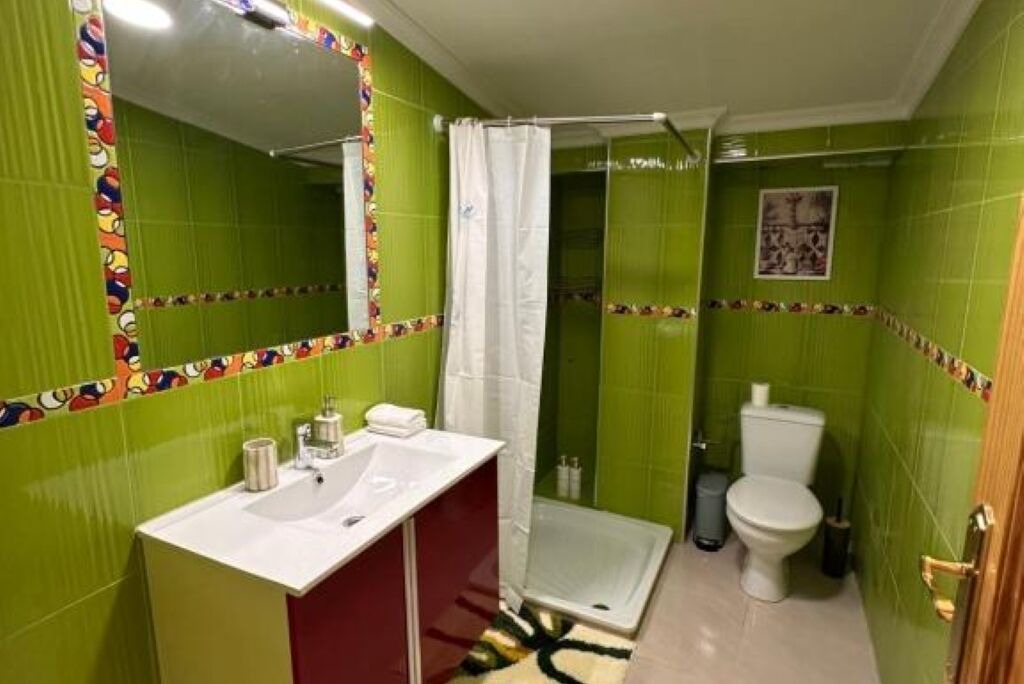 Photo of Bathroom in Calderon