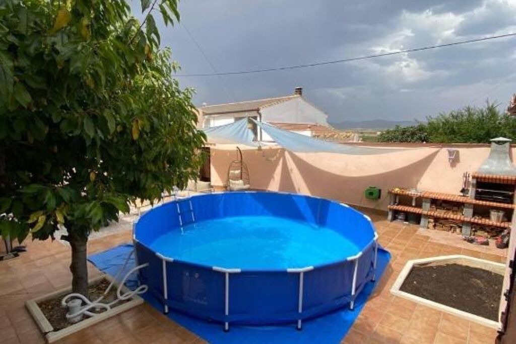 Photo of Outdoor in Calderon