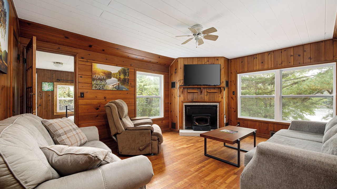Photo of Livingroom in Mayfield