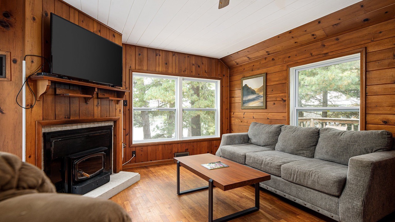 Photo of Livingroom in Mayfield