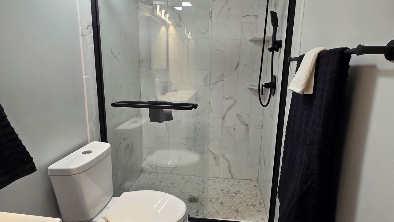 Photo of Bathroom in Largo