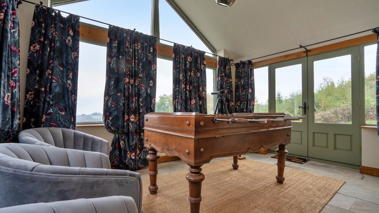 Photo of Others in Holestone Moor