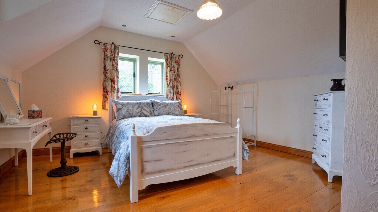 Photo of Bedroom in Holestone Moor