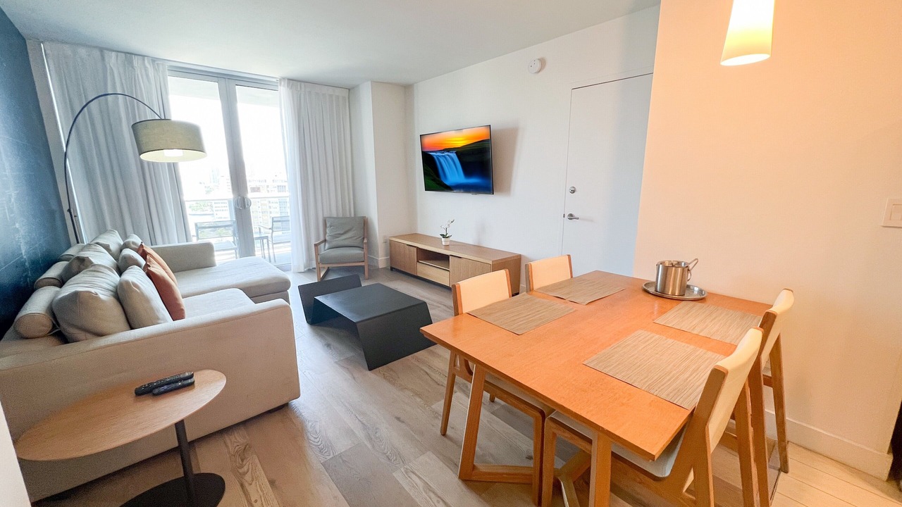 Photo of Livingroom in Hallandale Beach