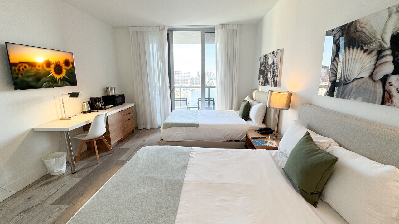 Photo of Bedroom in Hallandale Beach
