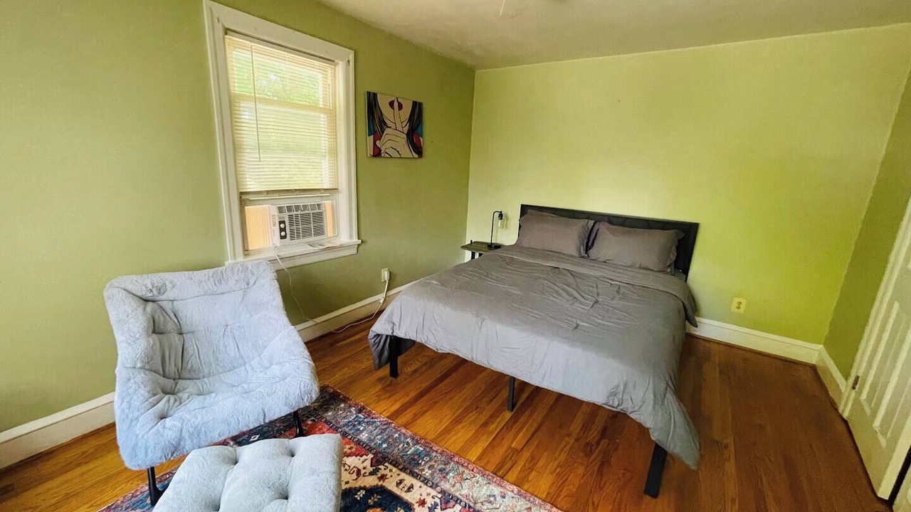 Photo of Bedroom in Elkins Park