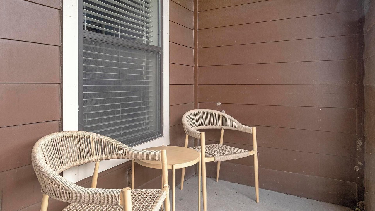 Photo of Patio Balcony in George Bush Park/Eldridge